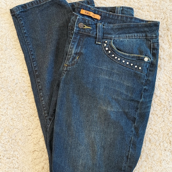 V Blue straight leg stretch rhinestone accent mid rise jean no distressing SZ 12 - Picture 5 of 12